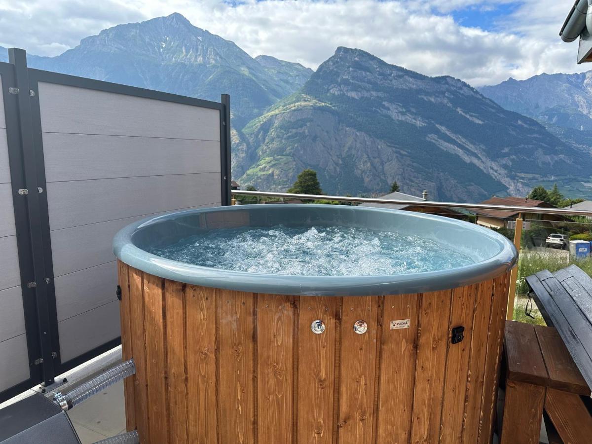 Chambres D'Hotes Les Louettes A Sapinhaut Canton Du Valais Саксон Экстерьер фото